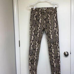 Snakeprint skinny jeans